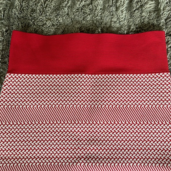 BCBG Maxazria Size Small Bandage Skirt - Picture 2 of 5